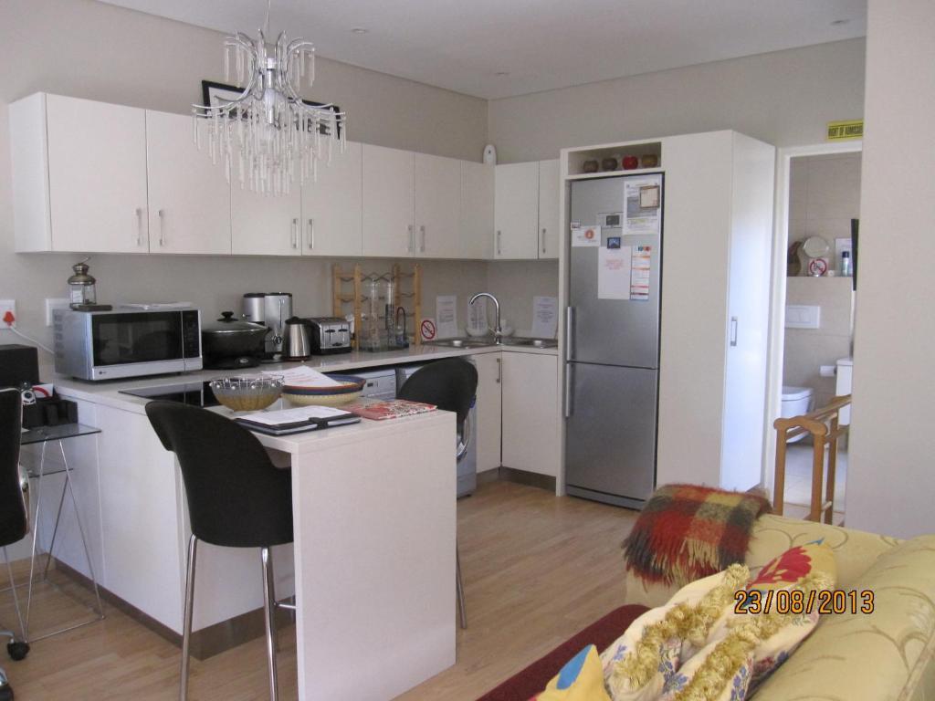Navona Constantia Guest Cottage Cape Town Exterior photo
